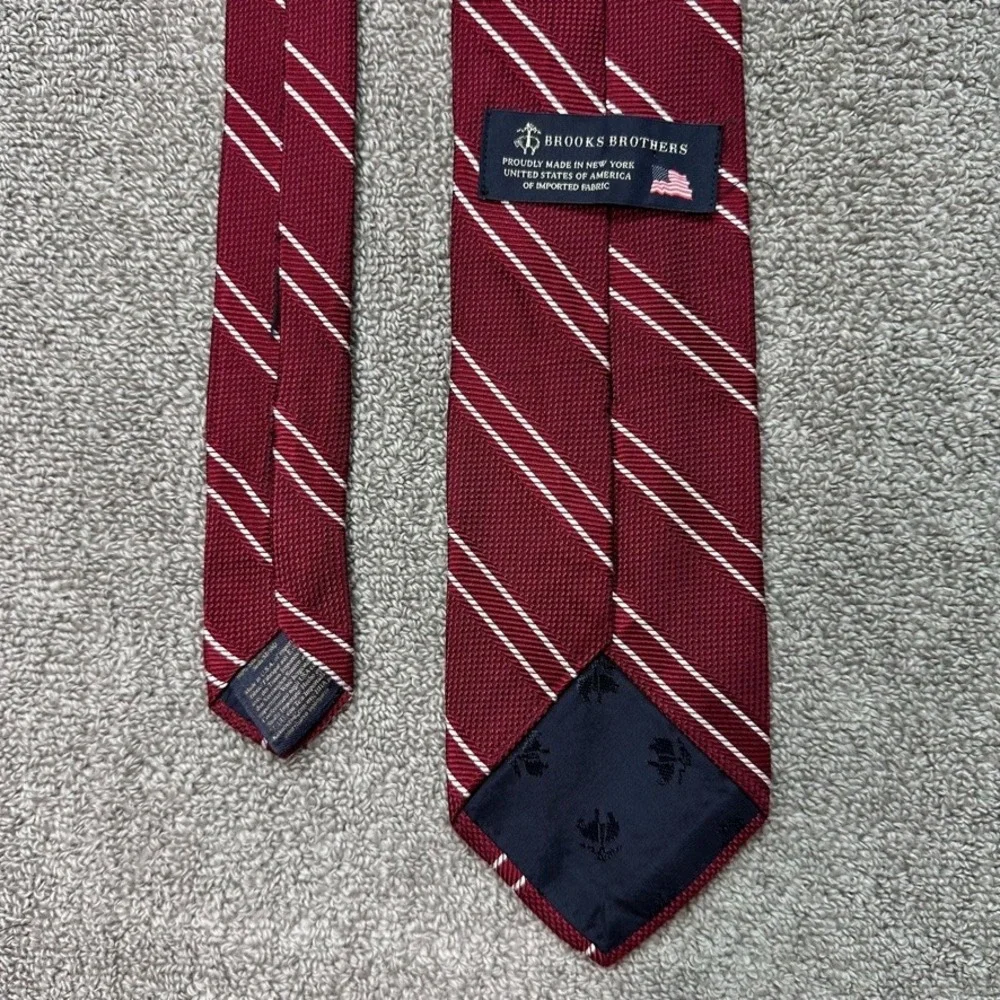 Brooks Brothers Mens Silk Repp Stripe Tie Burgundy Red White Made in USA RN93986